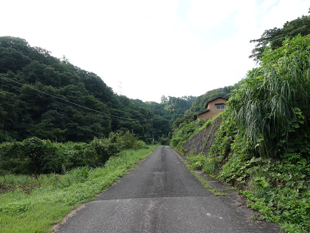 鳥取県西伯郡南部町東上のこもれび広場に向かいます