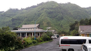 http://www.bromomalang.com/2015/09/hotel-nadia-gunung-bromo.html