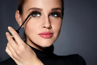10 نصائح لمنع تساقط الرموش 
