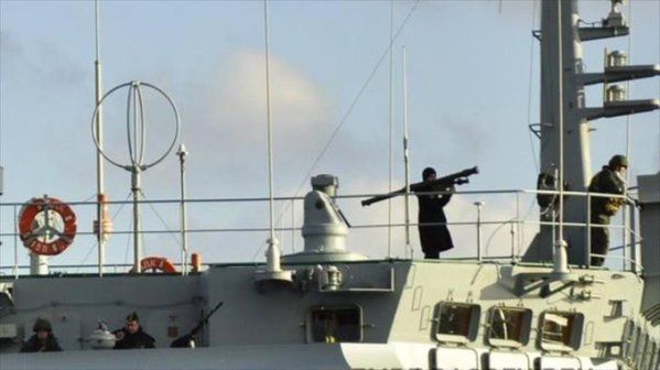 Mundo/Buque de guerra ruso evita colisión con pesquero turco en mar Egeo