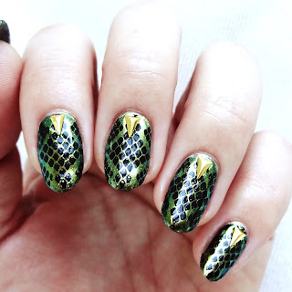 Chrome Cobra Nail Art