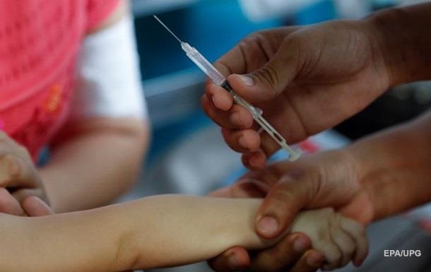 У поліклініках Києва за безкоштовні вакцини від кору вимагають гроші - ЗМІ