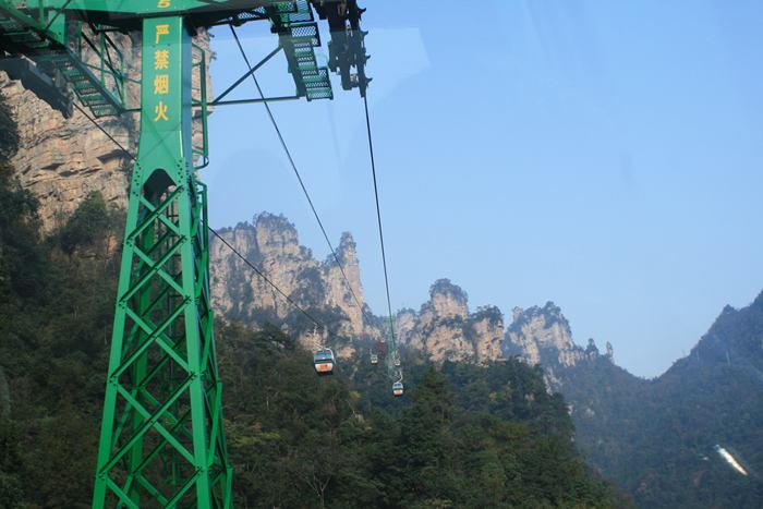 Wulingyuan - cliffs in Zhangjiajie National Park, which is located in Hunan Province in the southeast of China. This is a place of amazing beauty and at the same time a natural zoo, botanical and geological reserve. The place is famous for its quartzite cliffs up to 800 meters. The highest peaks of Wulingyuan reach a height of more than 3 km above sea level. Mountains are a picturesque sight: the huge stone pillars above the rainforest cut by sharp peaks, waterfalls, a giant cave system. 