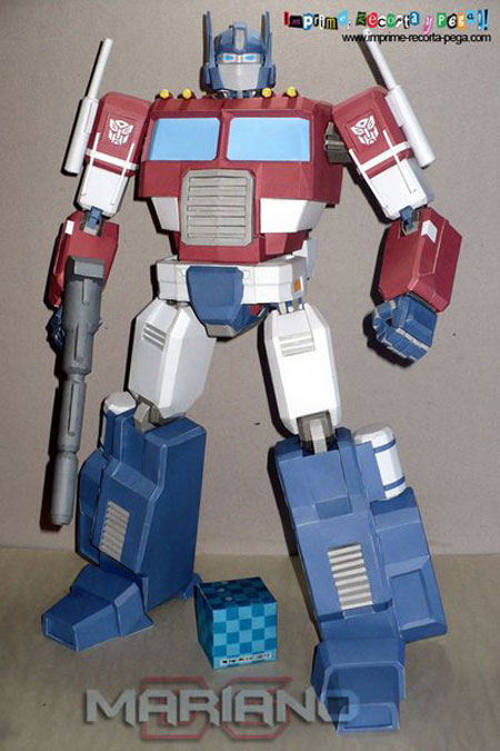 Transformers G1 Optimus Prime Papercraft