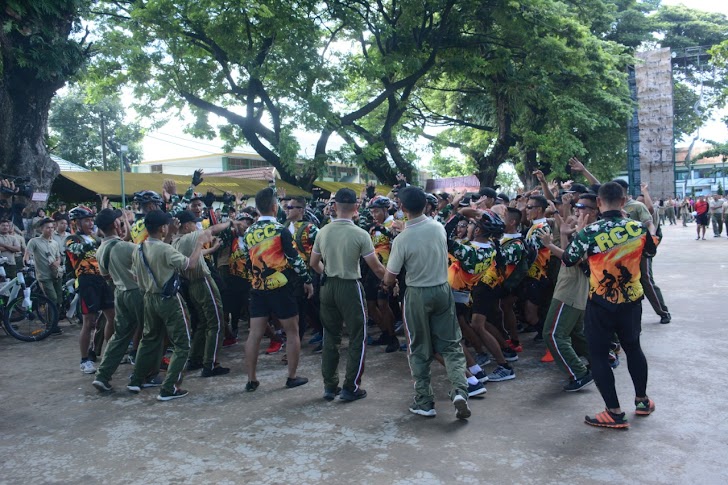 Kobarkan Semangat Lomba Yel-Yel Antar  Satuan di Apresiasi Pangdam Hasanuddin