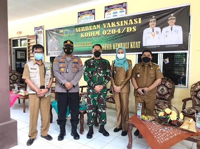 Kapolres Tebing Tinggi Monitoring Vaksinasi Massal Kodim 0204/DS