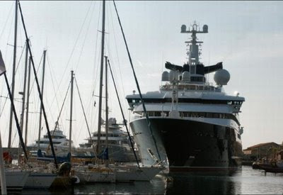 The World's Largest Privately Owned Yacht  Funny Picture