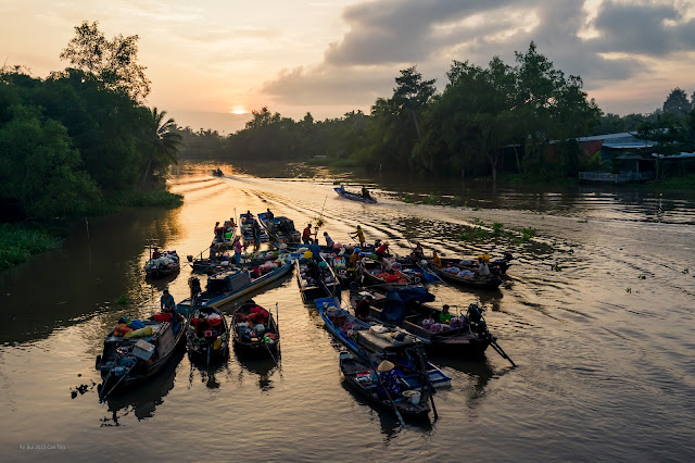 Floating market in Can Tho 2023