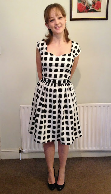 Diary of a Chainstitcher Max Mara Style Geometric Print Sewaholic Cambie Dress Sewing Pattern 