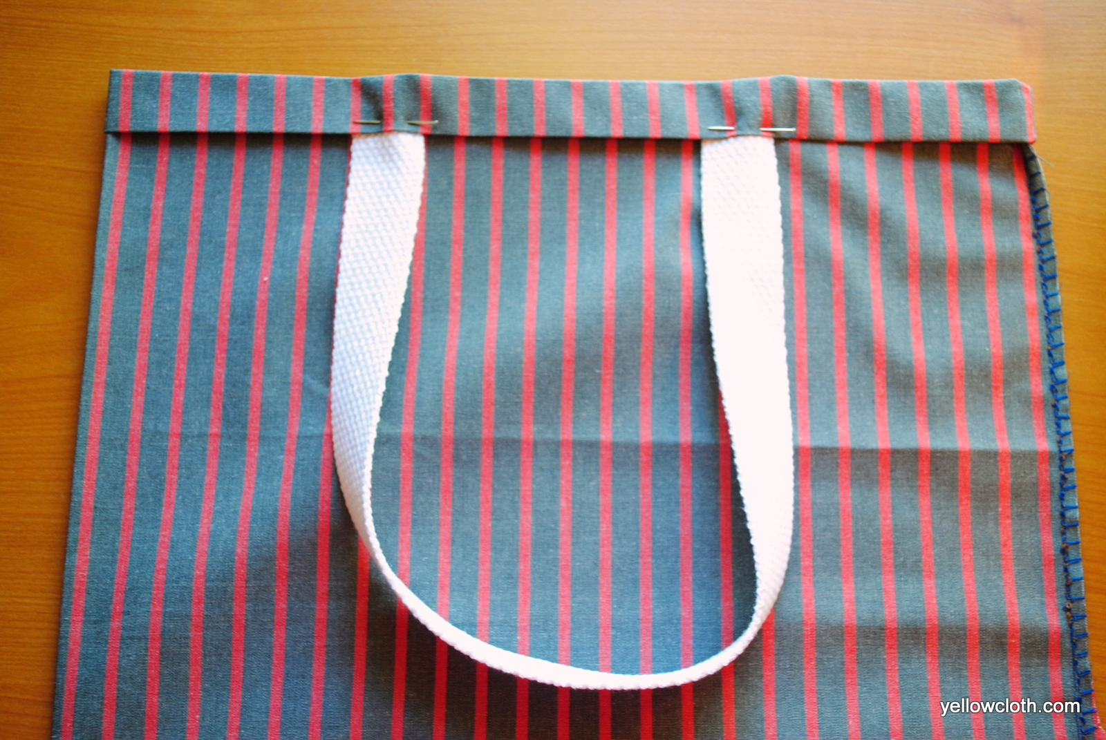 Easy Peasy Tote Tutorial