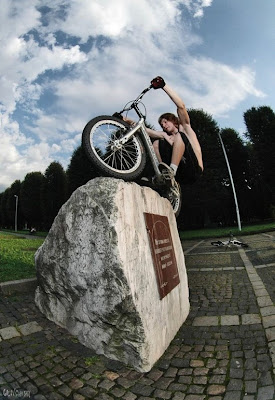 Amazing Bicycle Stunts Photography