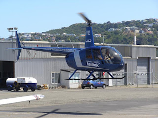 Robinson R44