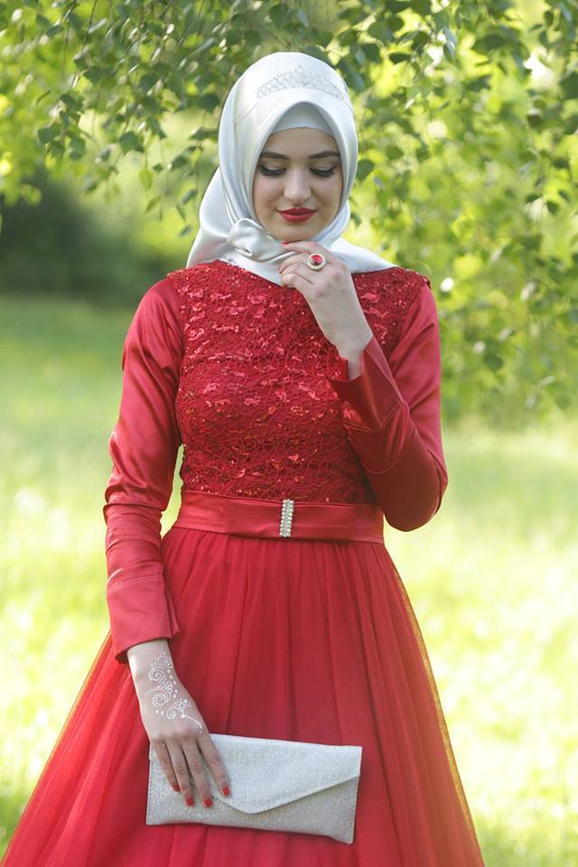  Robe  hijab  chic  rouge style 2022 Hijab  Chic  turque 