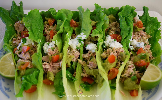 Tacos de lechuga con atún