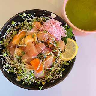 海鮮丼