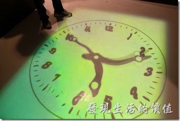 魔幻迷宮，到處都是鏡子的反射，根本搞不清楚哪裡是哪裡啊！