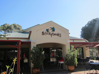 Stickybeaks Cafe