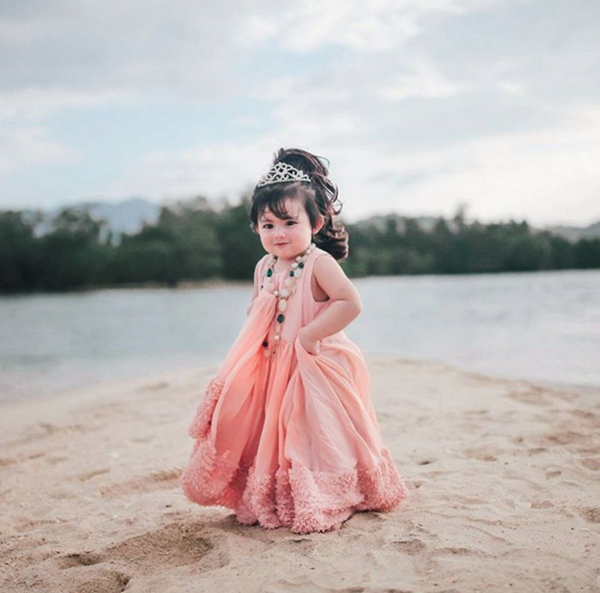 ... gambar-gambar comel Aaisyah ini yang diambil dari instagram Che Ta