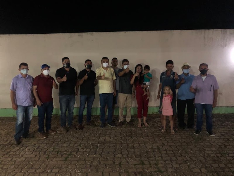 Mávio Rocha participa de reunião politico em Lago do Junco com o líder da oposição Enoc.