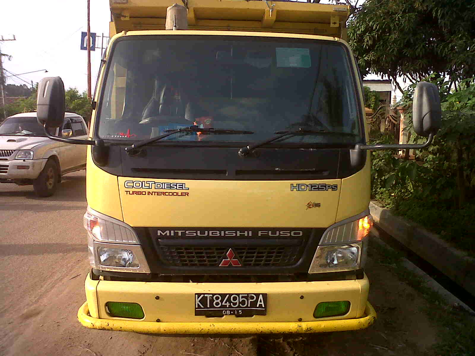 IKLAN BISNIS SAMARINDA Dijual Dump Truck Mitsubishi PS 125HD