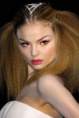 dior makeup 2009. dior runway makeup. 2009 Dior