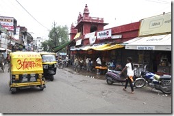 varanasi 057 temple rouge