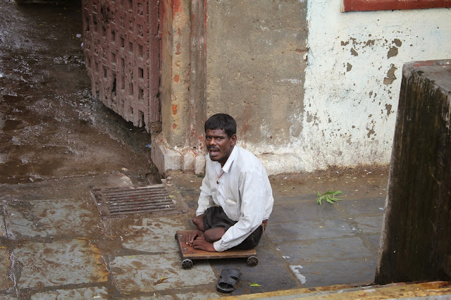 Los amputados. Bitrix Udaipur-India 2011 - Sabíamos a los que nos arriesgábamos - Beatriz Tello