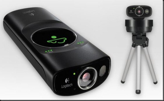 logitech-broadcaster-wi-fi-webcam-live-streaming-on-th-go-for-mac-2