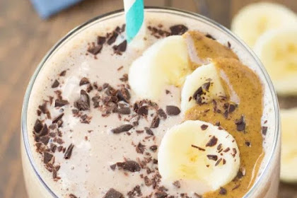 Cocoa Almond Protein Smoothie #healthydrink #highprotein