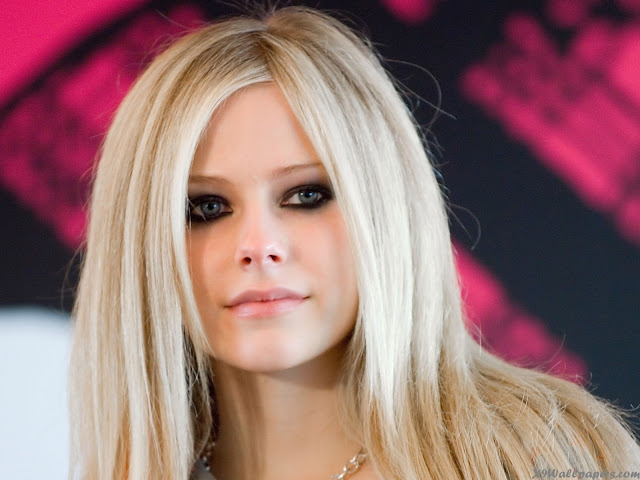 avril lavigne blonde hair girl pictures 