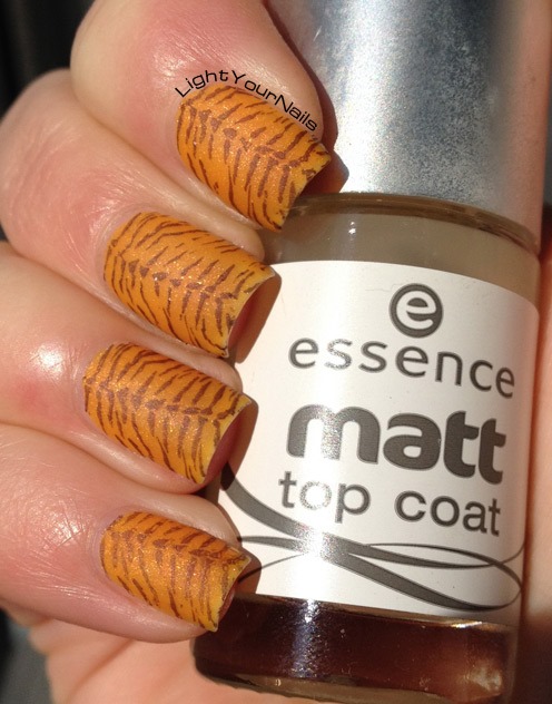 Tiger stamping with BP-16 plate from BornPrettyStore Tiger stamping with BP-16 plate from BornPrettyStore