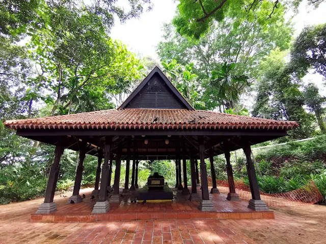 Keramat_Sultan_Iskandar_Shah