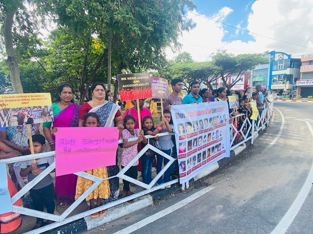 மட்டக்களப்பு மாவட்டத்தில் இன்று செவ்வாய்க்கிழமை (01) காலை  சிறுவர்கள் பங்குகொண்ட கவன ஈர்ப்பு போராட்டம் ஒன்று முன்னெடுக்கப்பட்டது.