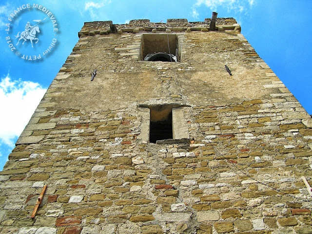 VILLEDIEU (84) - Donjon