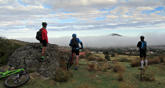 El Caloco con niebla