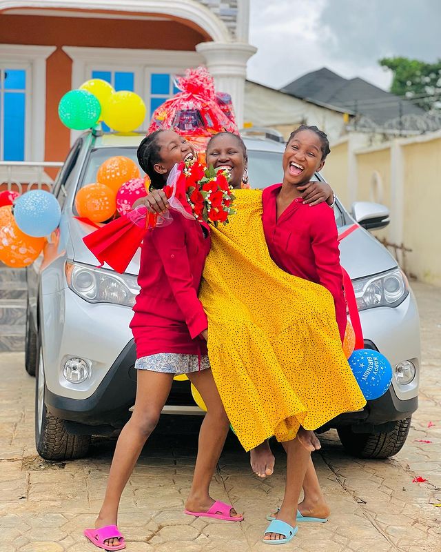 Skit Makers, Twinz Love Gifts Their Mum New Car 