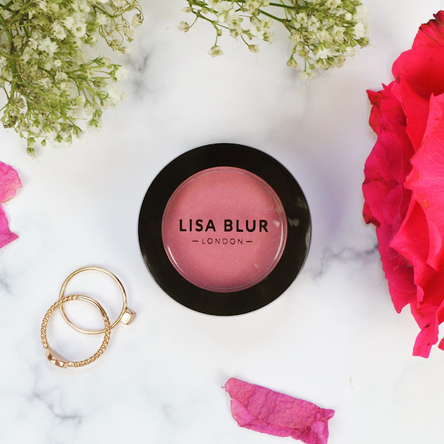 Lisa Blur London Makeup Review - Blusher, Primer and Eyeshadow