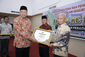  Bupati Asahan Terima Award Pertama Dari LPPM UINSU.