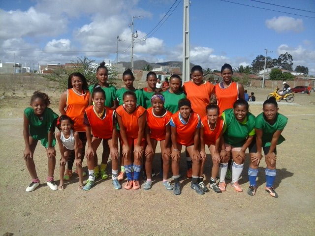 Time de futebol feminino da Batalha faz sucesso em Arcoverde