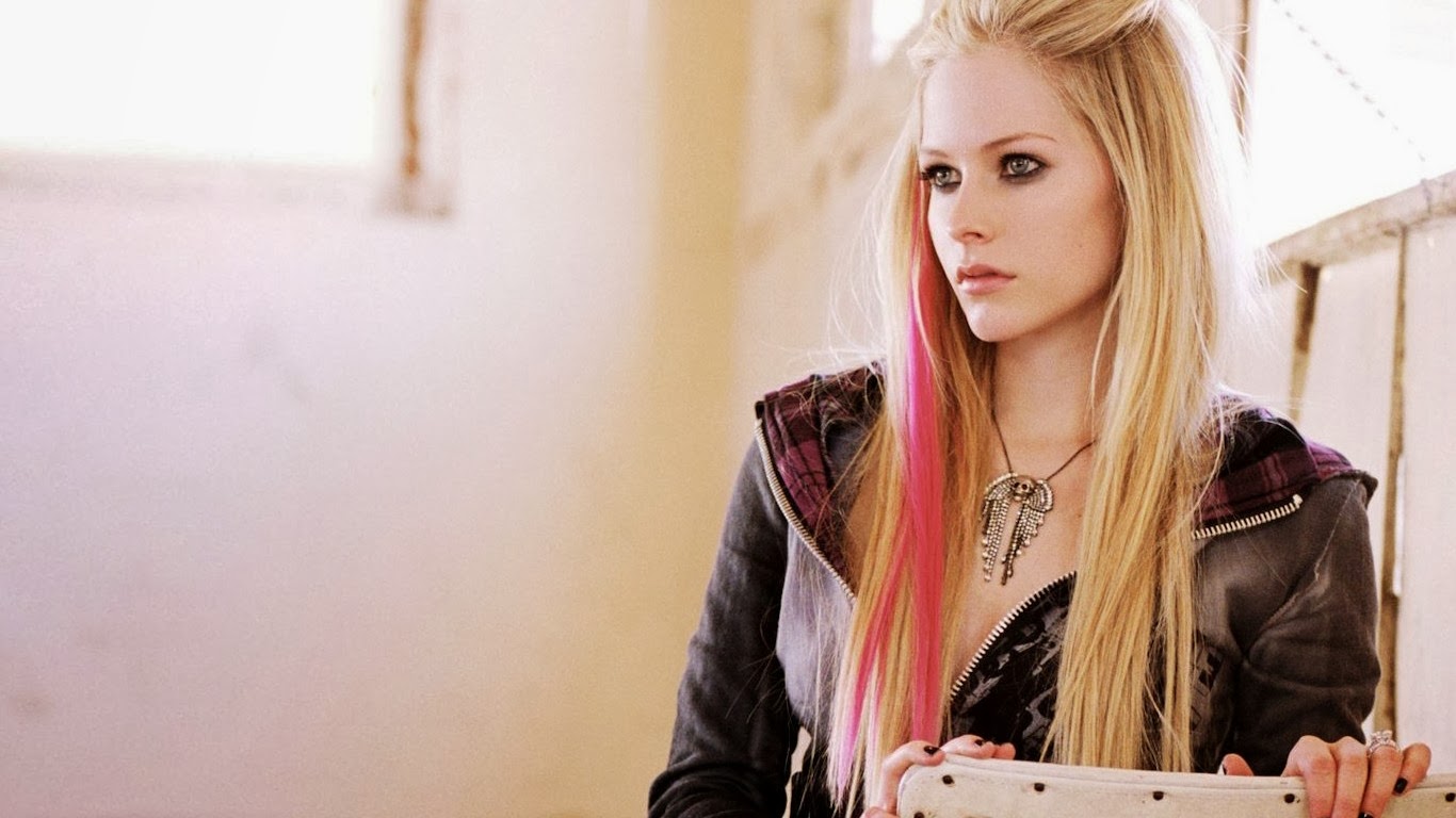 Avril Lavigne Hyper Star Hd Wallpapers