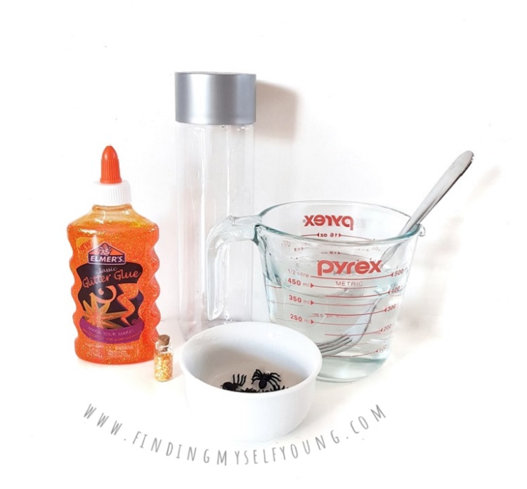 supplies to make a spider sensory bottle