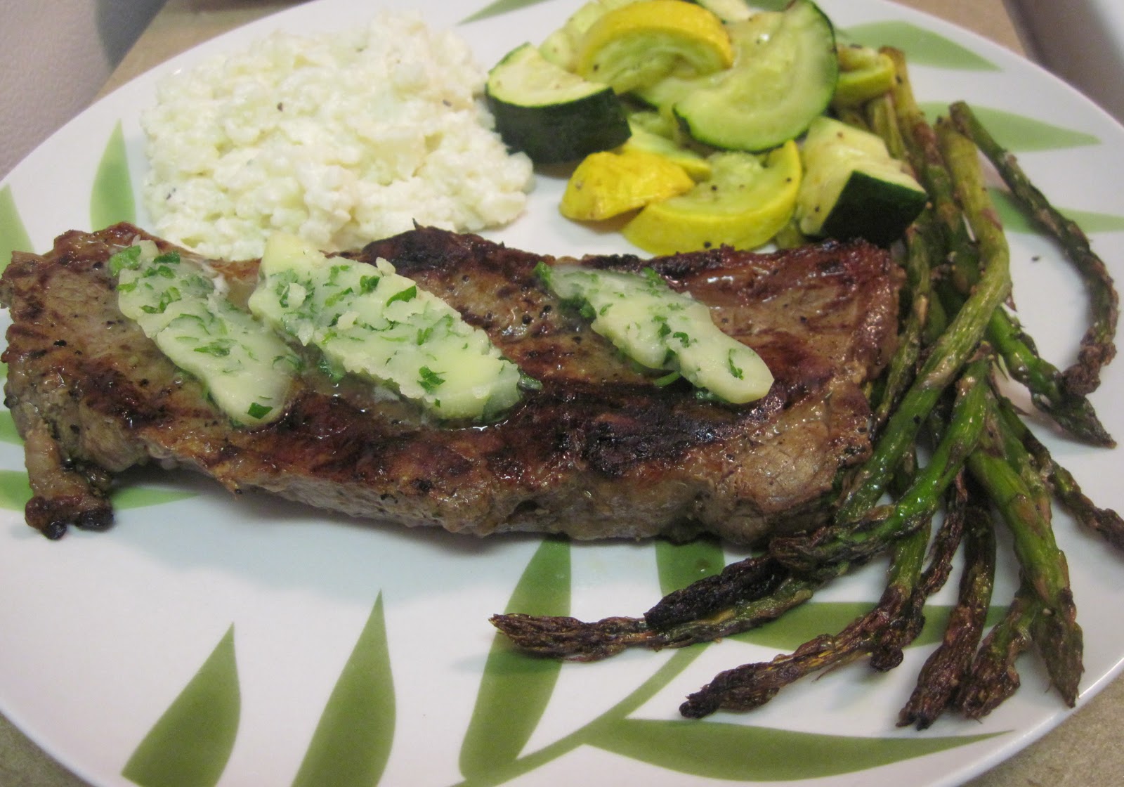 Luscious Low Carb: Grilled New York Strip Steak