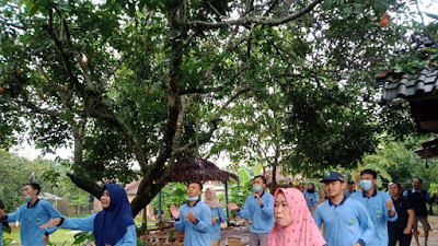 Jaga Kebugaran Tubuh, Mahasiswa KKN dan Warga Kecapi Jepara Adakan Senam Aerobik