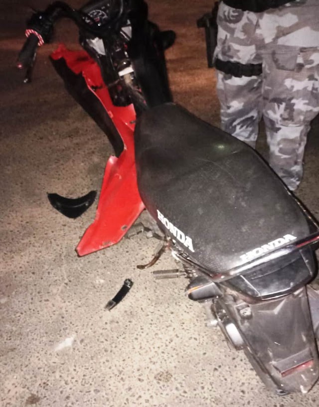 Policiais do 24º BPM recuperam motocicleta com restrição criminal após acidente em Luís Correia