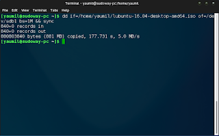  Ada banyak aplikasi yang dapat dipakai untuk menciptakan  Membuat Bootable Flashdisk di Terminal Linux Dengan dd