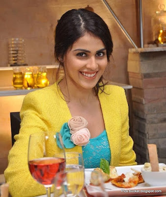 genelia deshmukh latest hd images and 1080p hd wallpapers