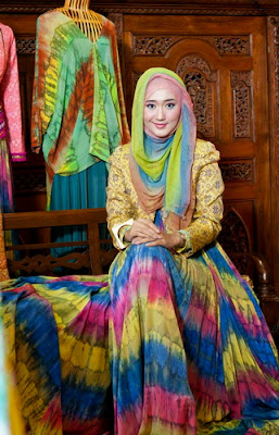 Contoh Baju Muslim Dian Pelangi Gamis Terpopuler wedsf