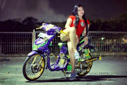 Foto Modif Beserta Gadis Cantik Ladies Bikers Mempesona