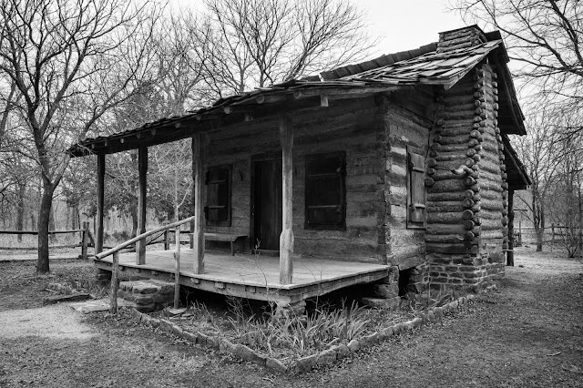 LLELA, Minor-Porter Log House