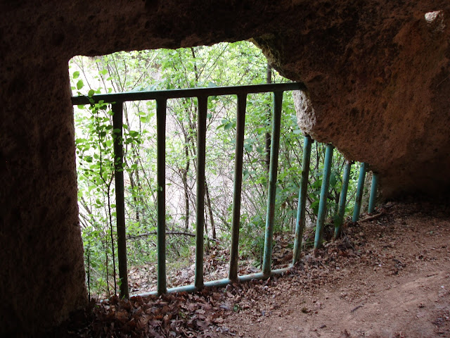 A papucsbarlang belülről, 2009